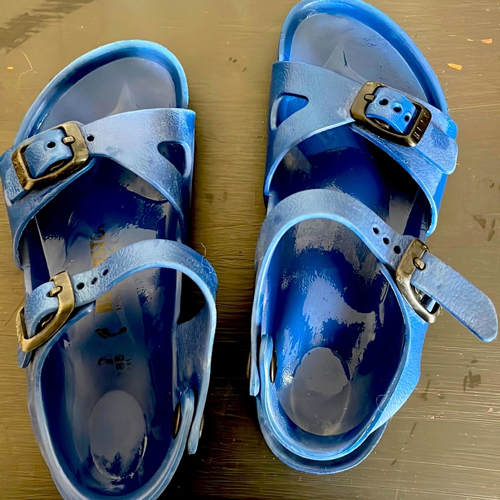Birkenstock rubber sandals, plenty of life left